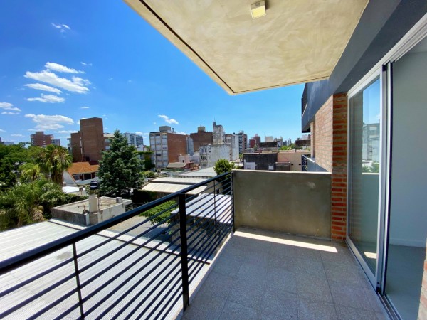 Depto dos dormitorios, balcon - Edificio de categoria - Nuevo a estrenar - Cochera - Santiago 1400