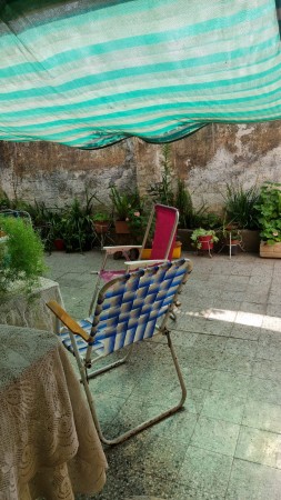 VENTA Casa al frente - Un dormitorio, galeria, patio, terraza - BARRIO BELLA VISTA