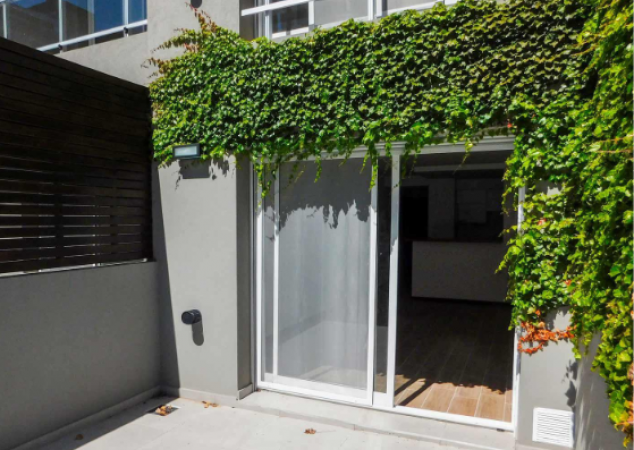 VENTA MONOAMBIENTES - Balcones vidriados al frente - Entrega INMEDIATA - Zeballos 2200