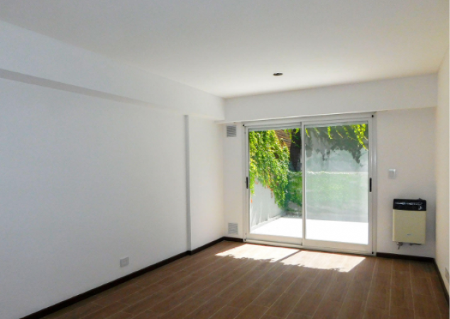 VENTA MONOAMBIENTES - Balcones vidriados al frente - Entrega INMEDIATA - Zeballos 2200