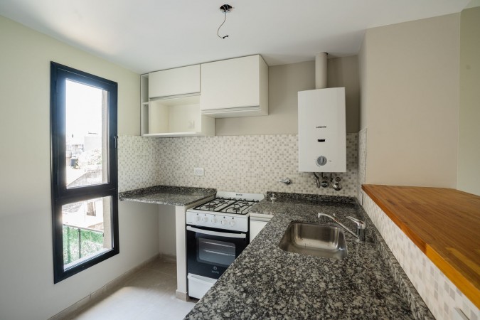 VENTA UN DORMITORIO A ESTRENAR. con balcon - ENTREGA INMEDIATA - Urquiza 3200 