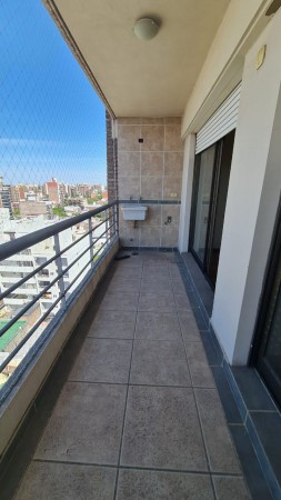 Alquiler Departamento premium. Dos dormitorios. Cochera. Amenities. España y Pellegrini