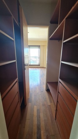 Alquiler Departamento premium. Dos dormitorios. Cochera. Amenities. España y Pellegrini