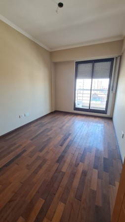 Alquiler Departamento premium. Dos dormitorios. Cochera. Amenities. España y Pellegrini