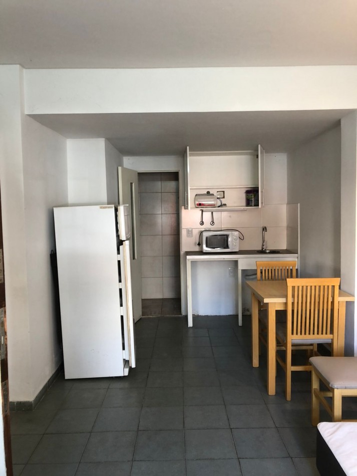 EN VENTA OPORTUNIDAD MONOAMBIENTE - Callao 600 - Posibilidad uso habitacional o institucional