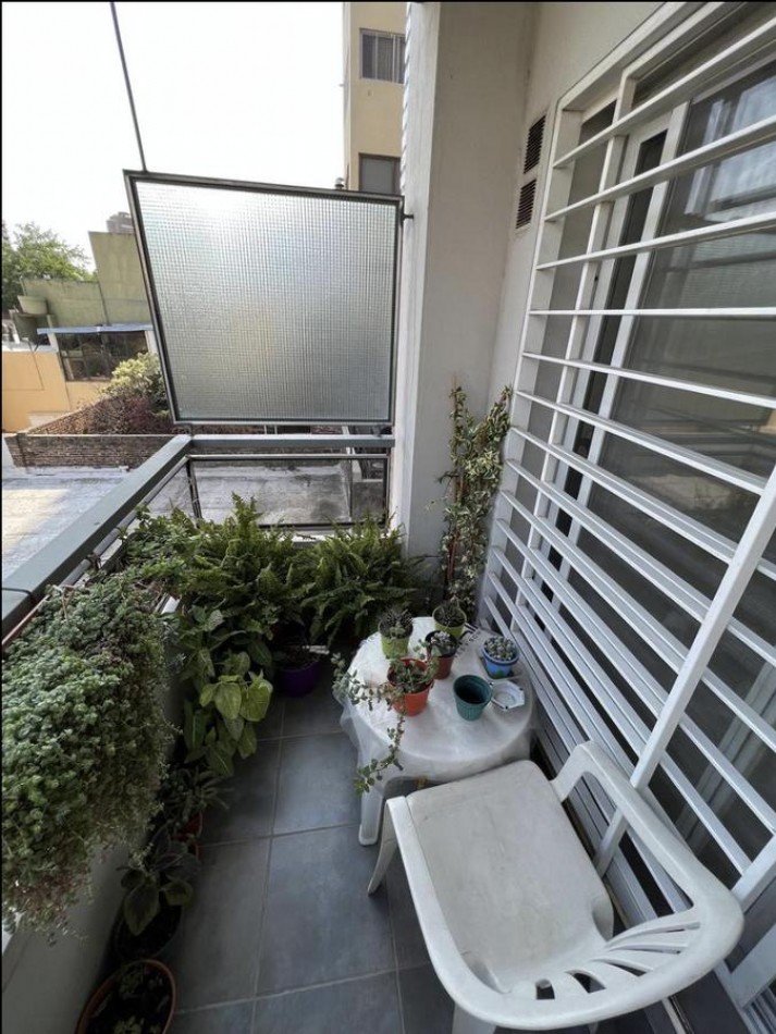 VENTA DEPARTAMENTO DOS DORMITORIOS TIPO DULPEX  balcon  - Amenities - Cochera. Av. Pellegrini 500