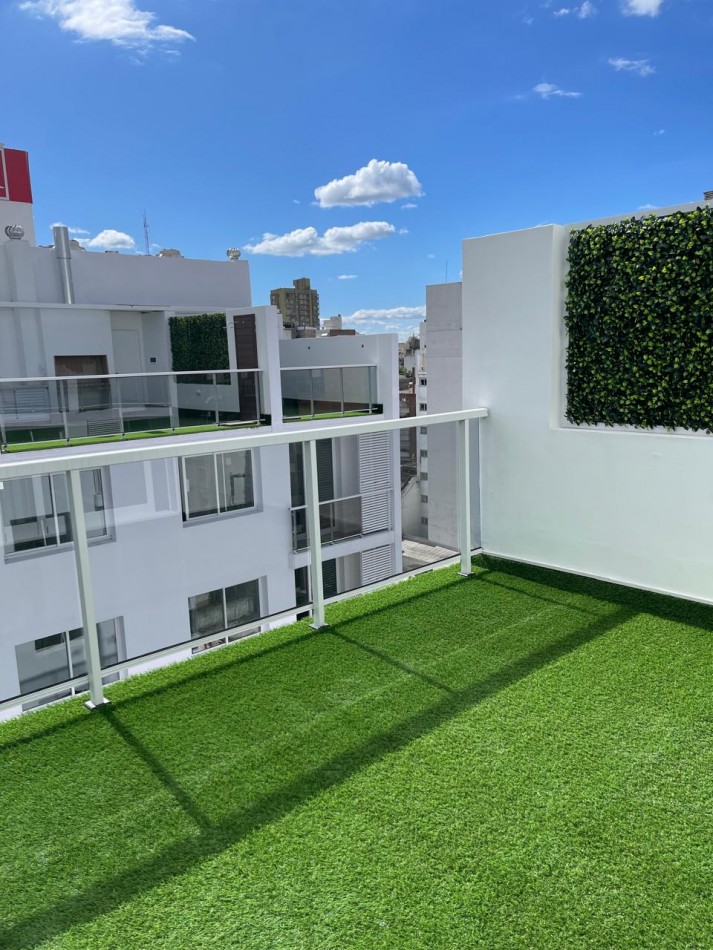 VENTA DEPARTAMENTO SEMIPISO DOS DORMITORIOS - Balcon o Patio - SUM, parrillero, solarium - FINANCIACION - Balcarce 1300. 