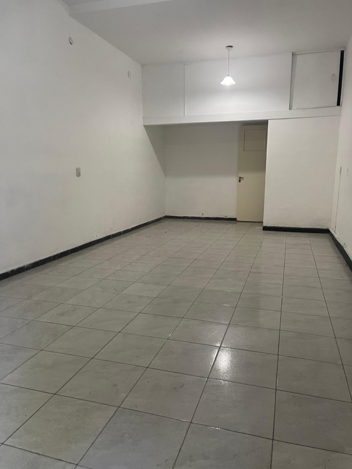 ALQUILER LOCAL COMERCIAL MENDOZA 4600