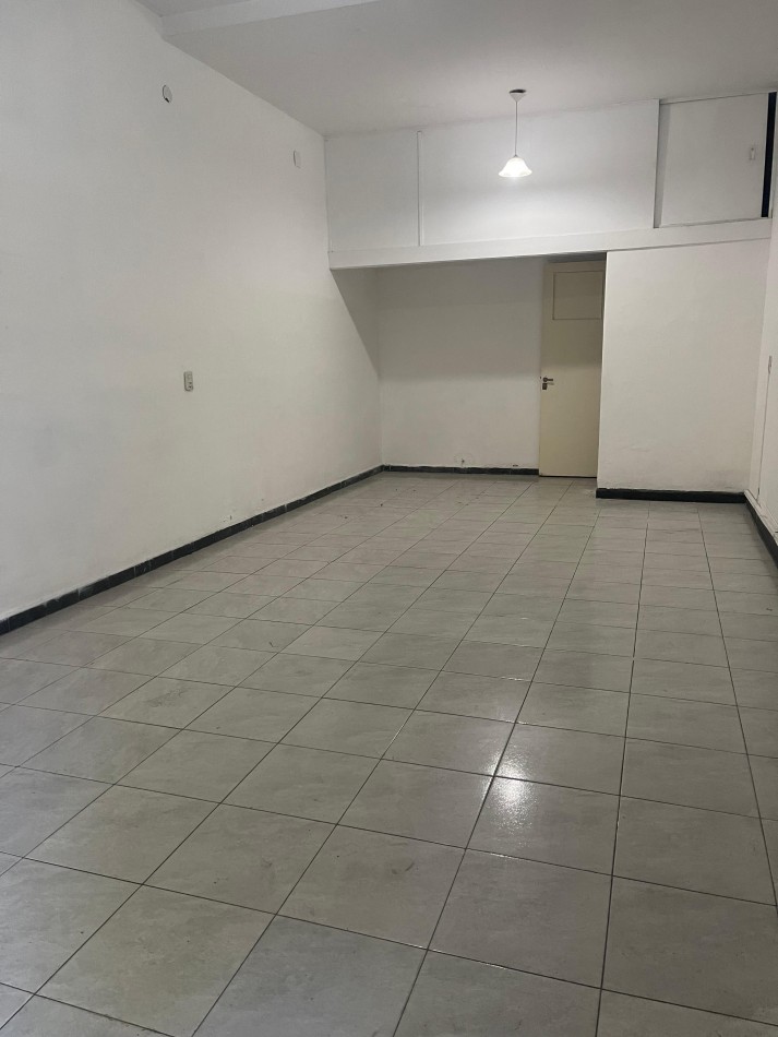 ALQUILER LOCAL COMERCIAL MENDOZA 4600