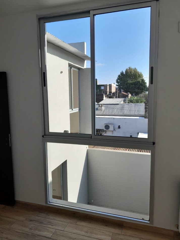 VENTA DEPARTAMENTO PASILLO Duplex dos dormitorios A ESTRENAR -  Patio - BARRIO BELGRANO. Permutas APTO CREDITO