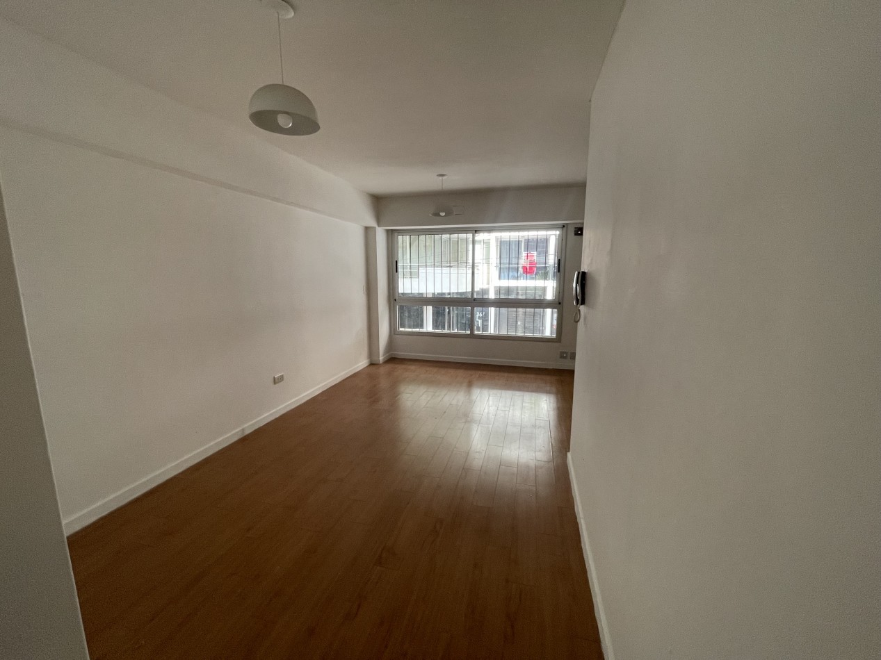 VENTA UN DORMITOIRO AL FRENTE. BARRIO MARTIN. Pasaje Santa Cruz 300