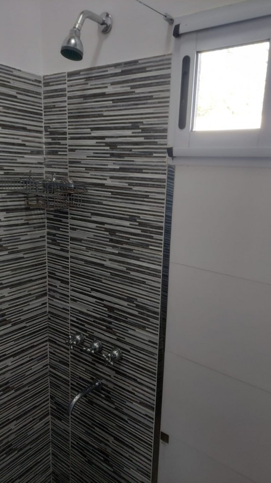 Impecable casa en alquiler permanente en Funes. Pte Peron y Velez Sarsfield