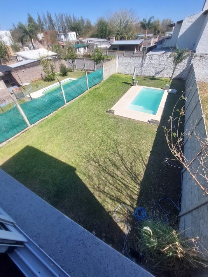 Impecable casa en alquiler permanente en Funes. Pte Peron y Velez Sarsfield