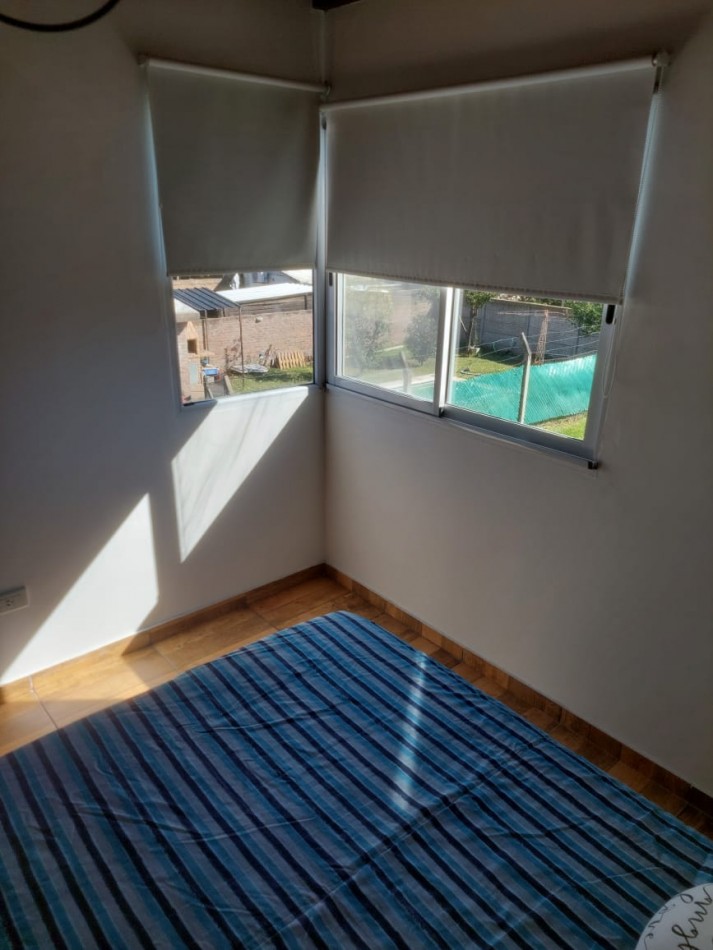 Impecable casa en alquiler permanente en Funes. Pte Peron y Velez Sarsfield