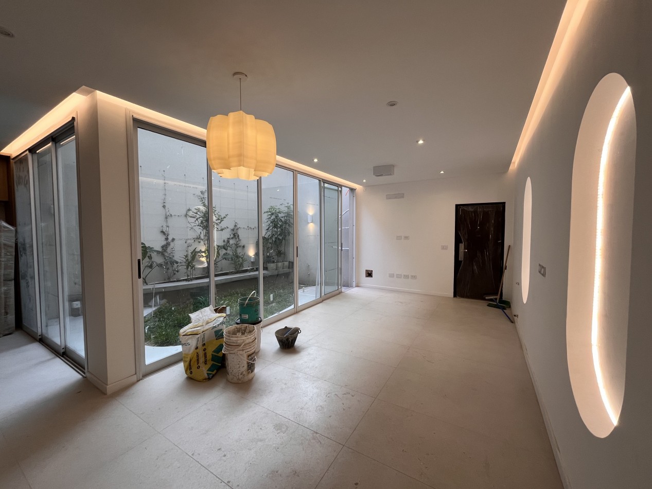 VENTA CASA PASILLO reciclada a NUEVA, 3 DORMITORIOS, PISCINA, QUINCHO, PARRILLERO - BALCARCE 1400