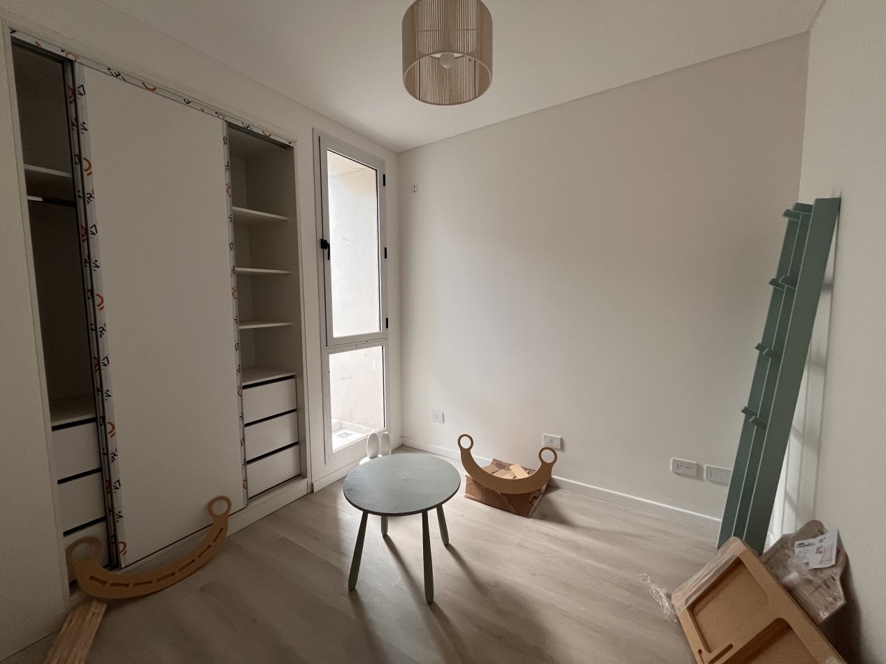 VENTA CASA PASILLO reciclada a NUEVA, 3 DORMITORIOS, PISCINA, QUINCHO, PARRILLERO - BALCARCE 1400