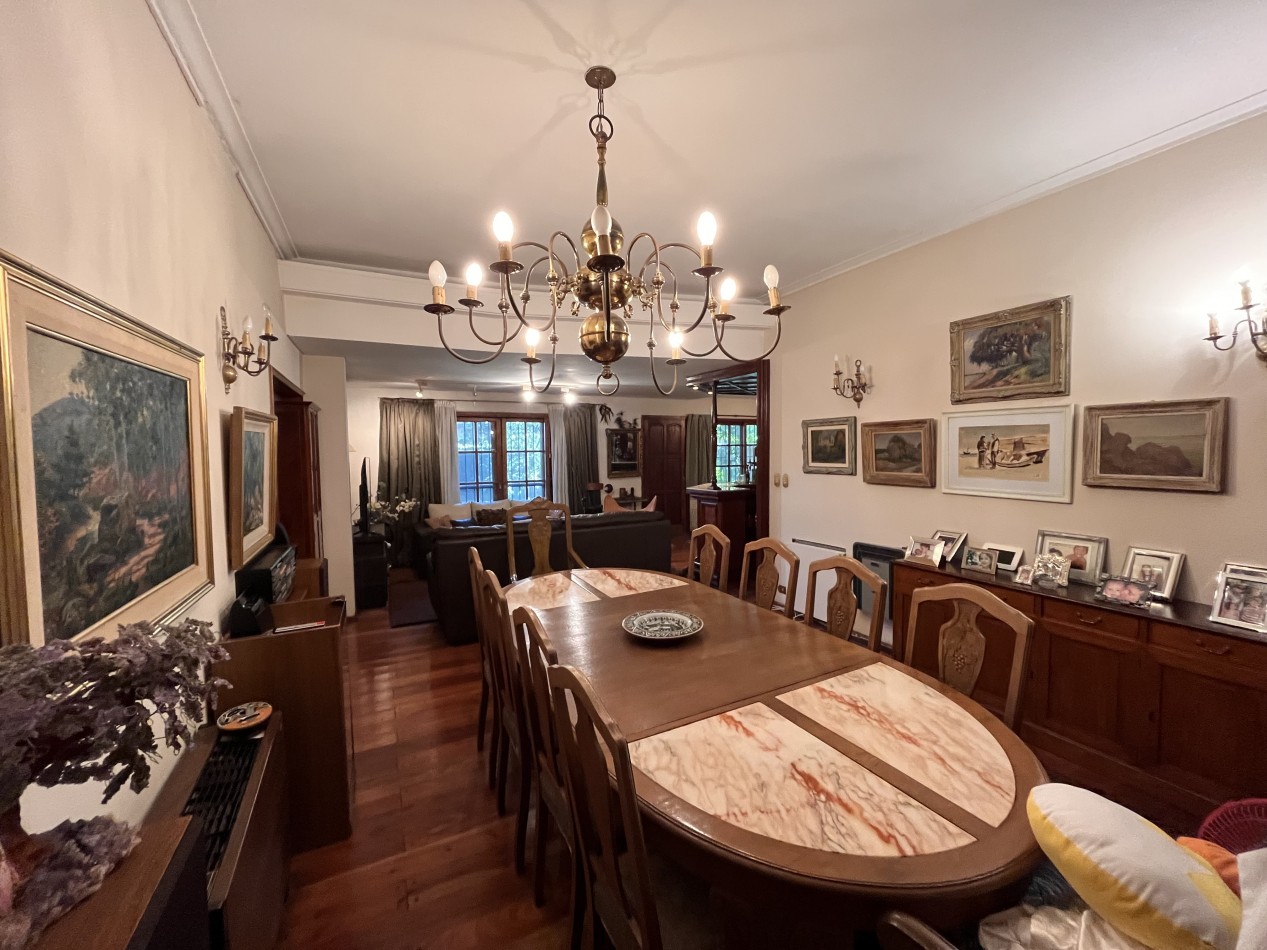 Exclusiva Casa en Fisherton de 4 dormitorios, parque, piscina