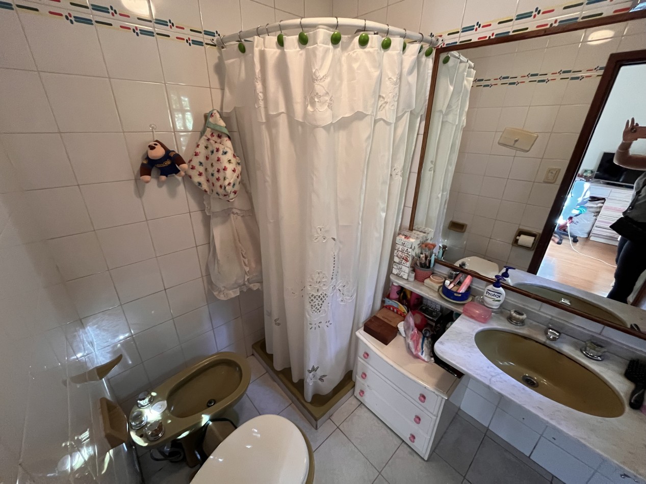 Exclusiva Casa en Fisherton de 4 dormitorios, parque, piscina