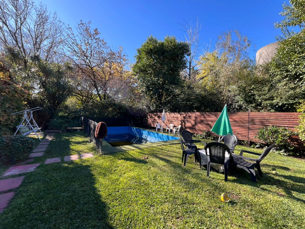 Exclusiva Casa en Fisherton de 4 dormitorios, parque, piscina