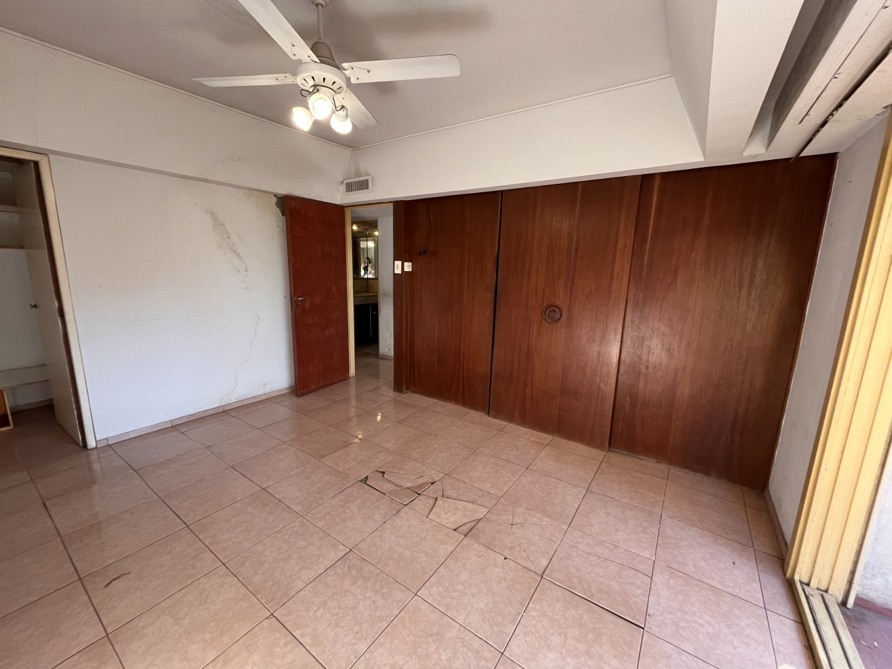 Dos dormitorios con terraza exclusiva y parrillero en barrio España y Hospitales