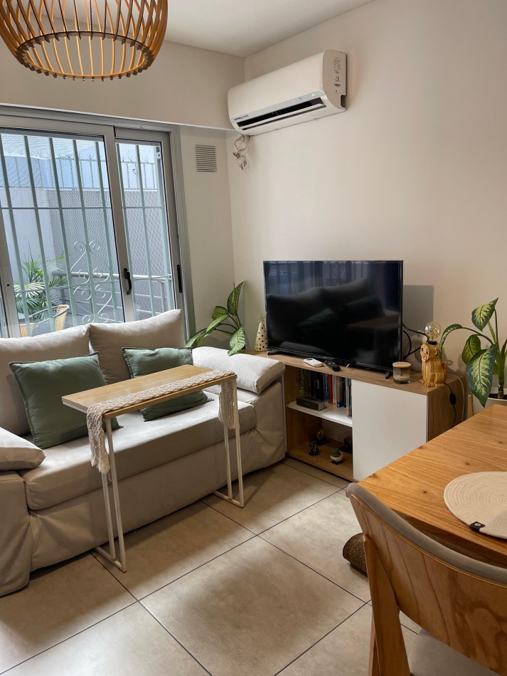 ALQUILER DUPLEX UN DORMITORIO CON PATIO. Amenities. Corrientes y Pellegrini