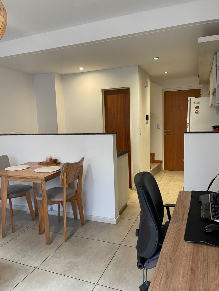 ALQUILER DUPLEX UN DORMITORIO CON PATIO. Amenities. Corrientes y Pellegrini