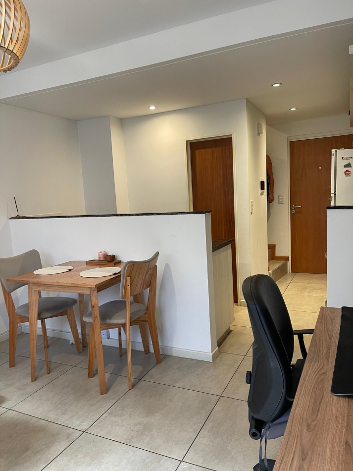 ALQUILER DUPLEX UN DORMITORIO CON PATIO. Amenities. Corrientes y Pellegrini
