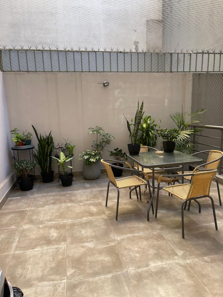 ALQUILER DUPLEX UN DORMITORIO CON PATIO. Amenities. Corrientes y Pellegrini