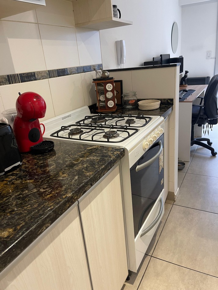 ALQUILER DUPLEX UN DORMITORIO CON PATIO. Amenities. Corrientes y Pellegrini