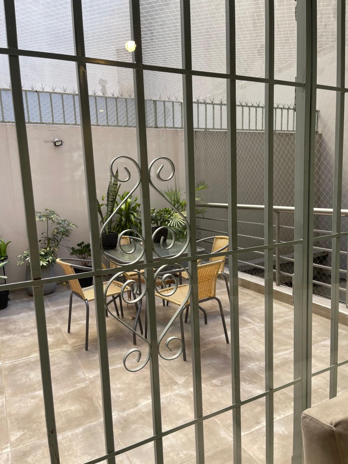 ALQUILER DUPLEX UN DORMITORIO CON PATIO. Amenities. Corrientes y Pellegrini
