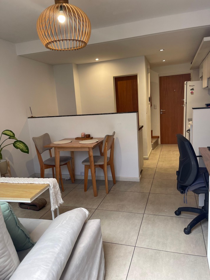 ALQUILER DUPLEX UN DORMITORIO CON PATIO. Amenities. Corrientes y Pellegrini