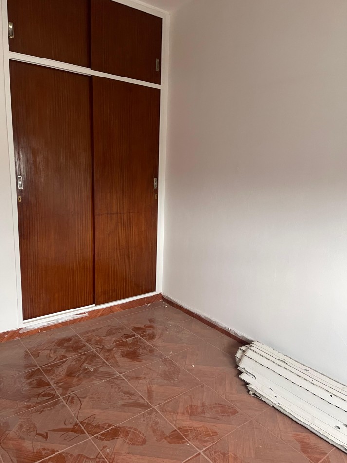 Excelente Oportunidad en Barrio Martin: 2 Dormitorios, Balcon a la Calle 