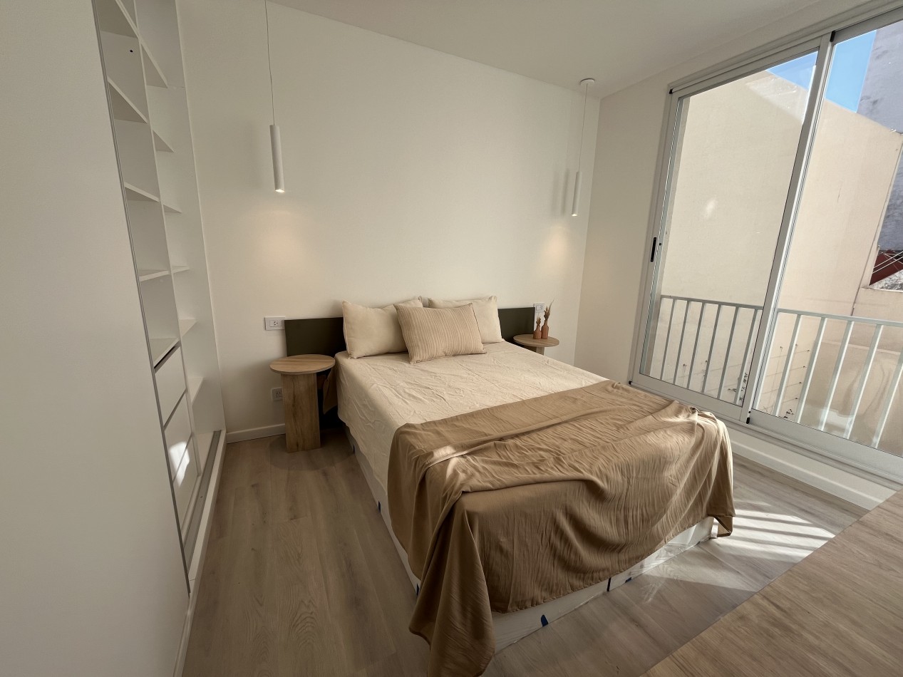 VENTA CASA PASILLO reciclada a NUEVA, 3 DORMITORIOS, PISCINA, QUINCHO, PARRILLERO - BALCARCE 1400