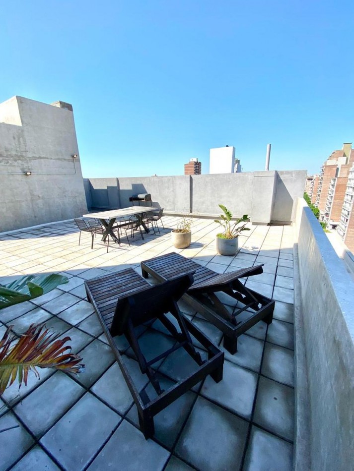 AMPLIO MONOAMBIENTE A ESTRENAR, BALCON AL FRENTE - TERRAZA - CAFFERATA AL 900