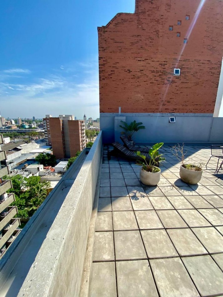 AMPLIO MONOAMBIENTE A ESTRENAR, BALCON AL FRENTE - TERRAZA - CAFFERATA AL 900