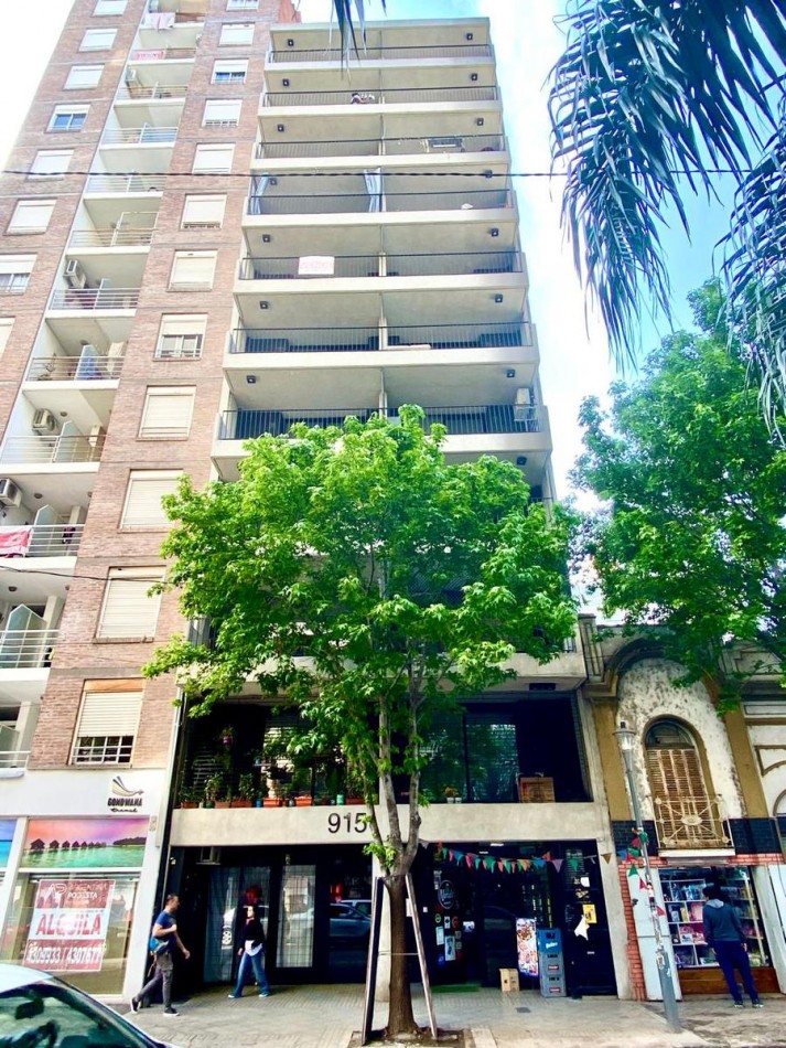 AMPLIO MONOAMBIENTE A ESTRENAR, BALCON AL FRENTE - TERRAZA - CAFFERATA AL 900
