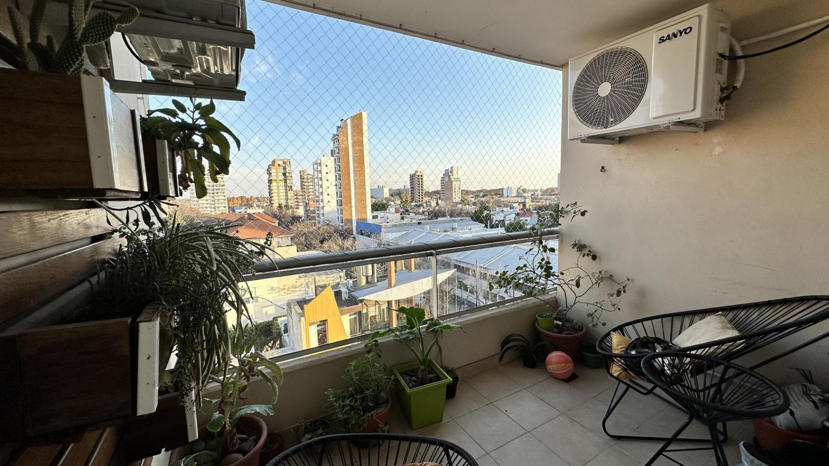 Hermoso departamento en alquiler en Abasto. Dos dormitorios. Amenities