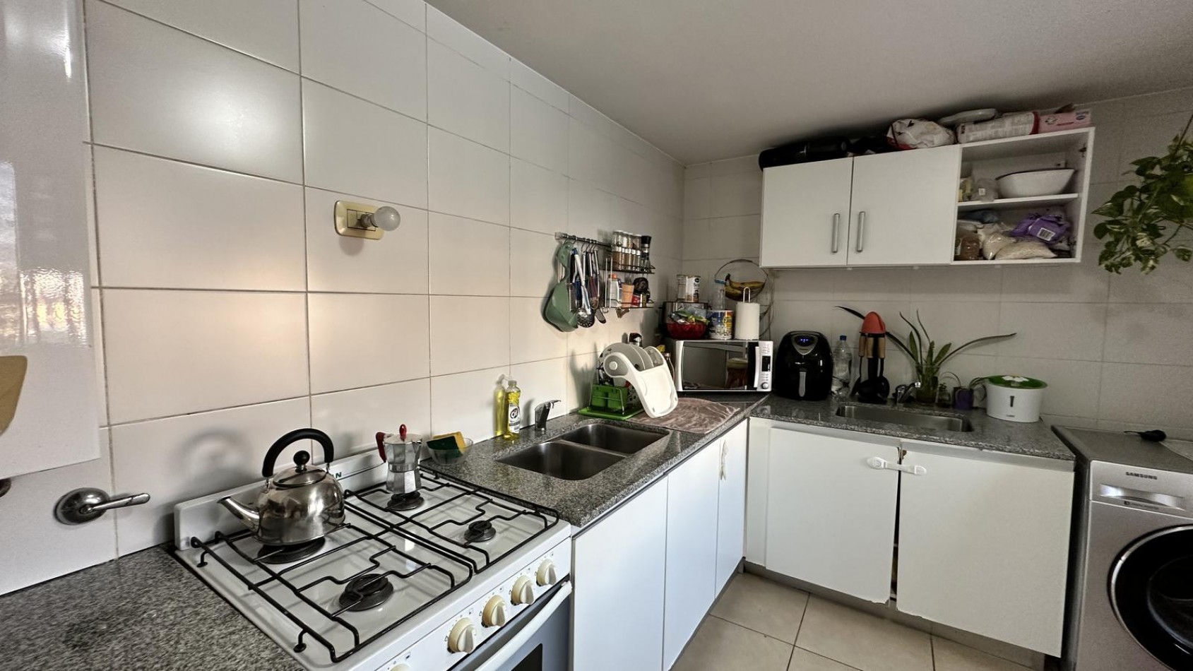Hermoso departamento en alquiler en Abasto. Dos dormitorios. Amenities