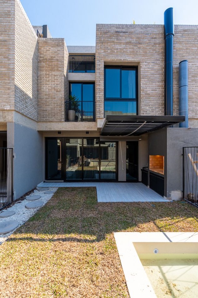 VENTA DEPARTAMENTO DUPLEX DOS DORMITORIOS  - Terraza exclusiva - FISHERTON - Proyecto en construccion 