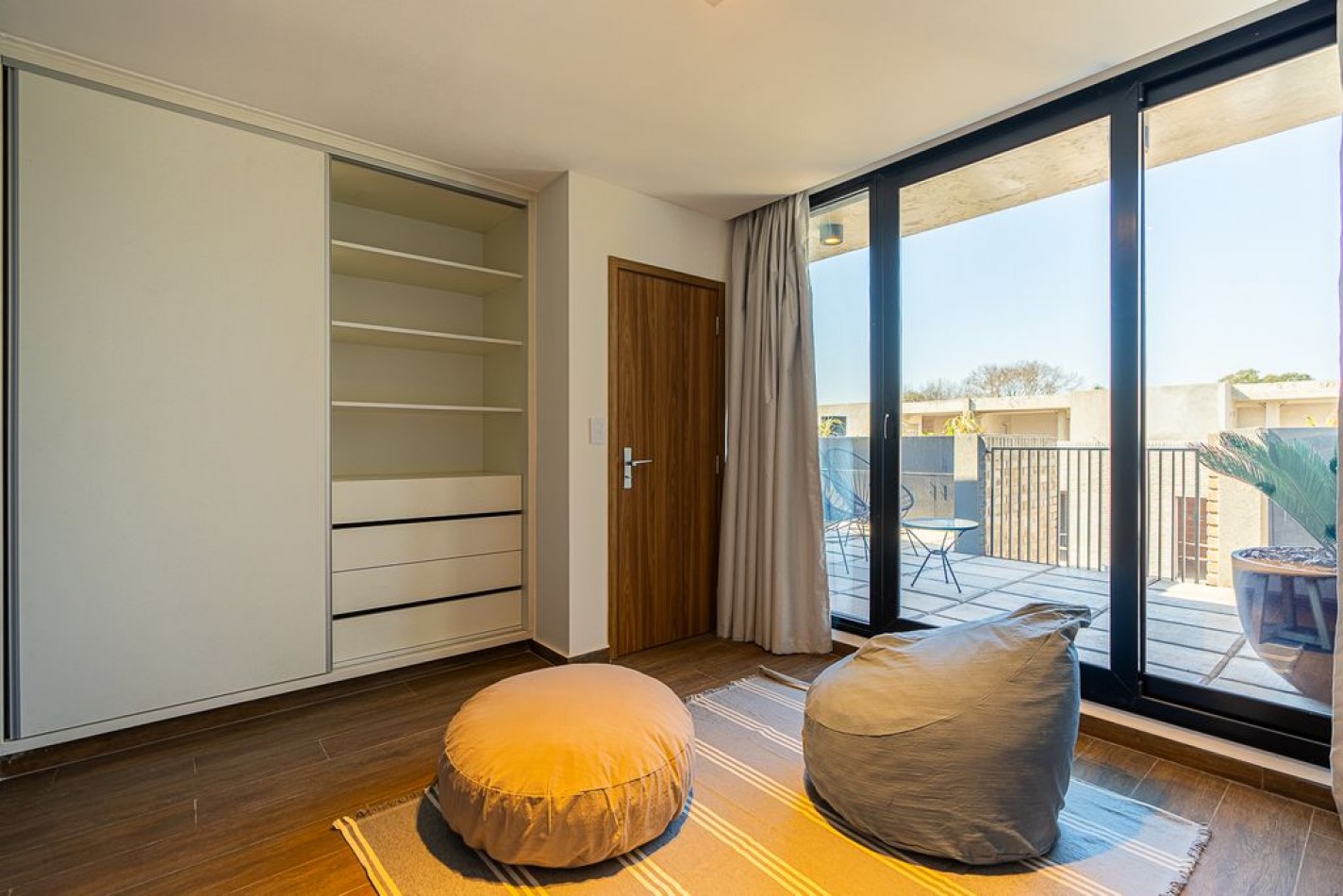 VENTA DEPARTAMENTO DUPLEX DOS DORMITORIOS  - Terraza exclusiva - FISHERTON - Proyecto en construccion 