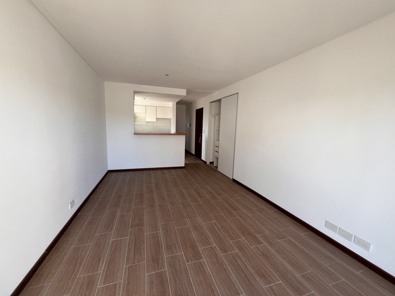 VENTA MONOAMBIENTES - Balcones vidriados al frente - Entrega INMEDIATA - Zeballos 2200