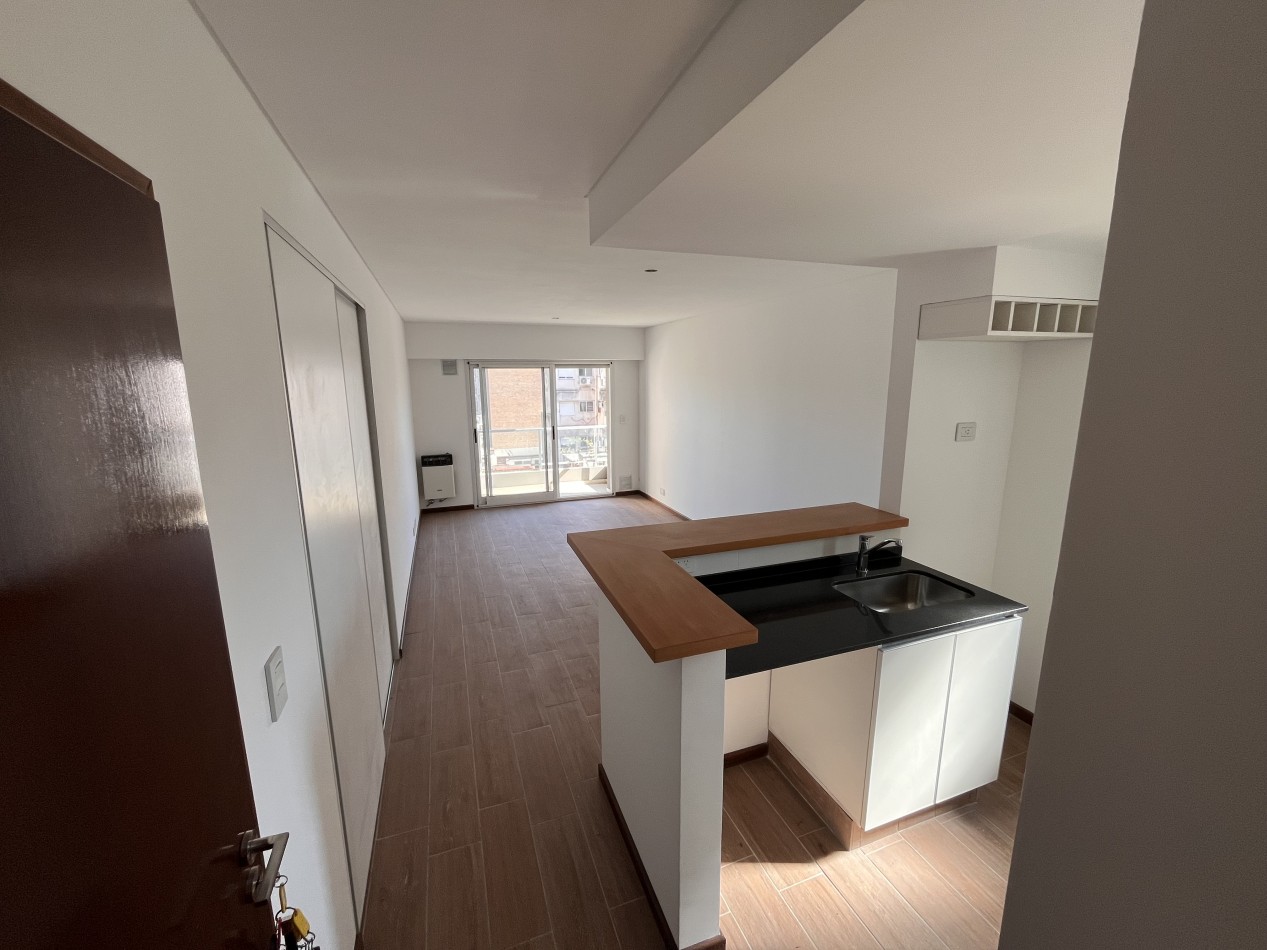 VENTA MONOAMBIENTES - Balcones vidriados al frente - Entrega INMEDIATA - Zeballos 2200
