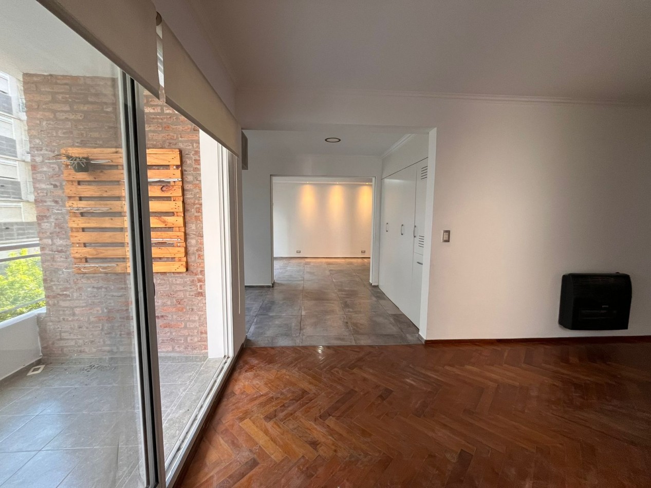 Piso exclusivo de 3 dormitorios con cochera en zona Rio - GUEMES 1972