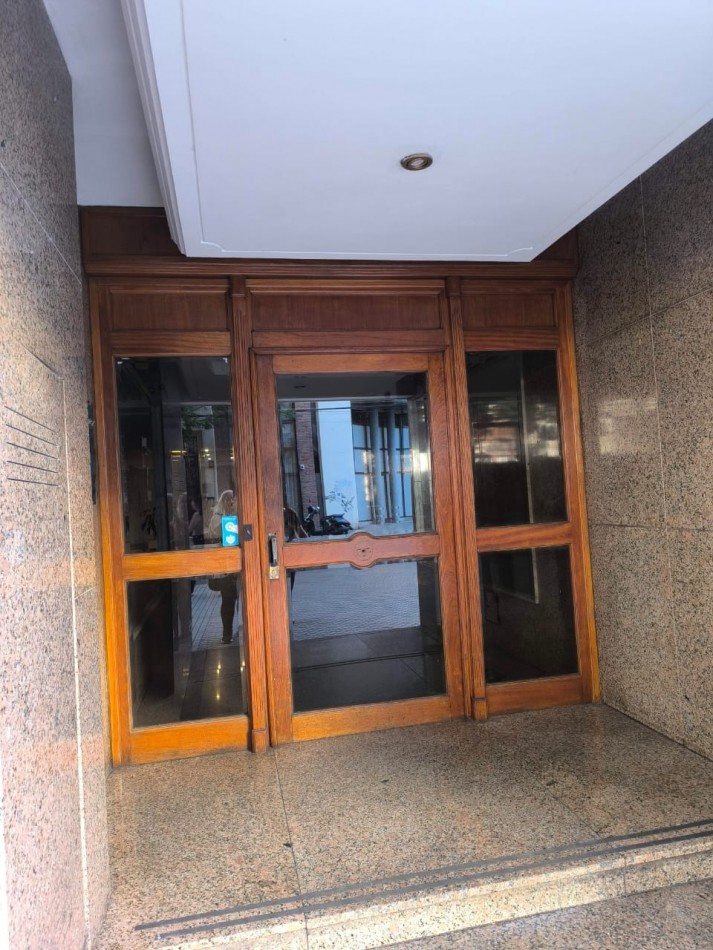 ALQUILER UN DORMITORIO CENTRICO. Maipu 1500