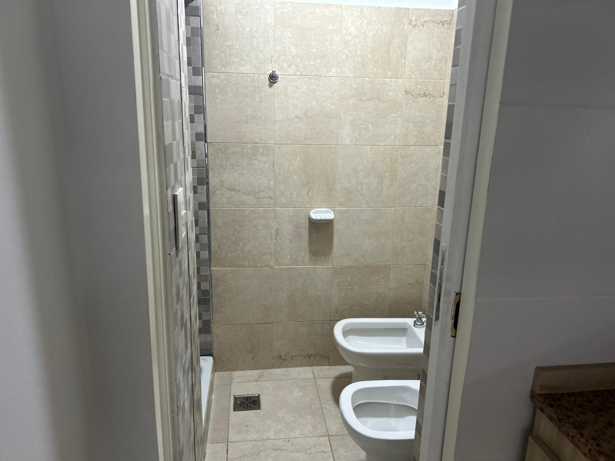 OPORTUNIDAD! UNIDAD TIPO DUPLEX. SAN LUIS 2000