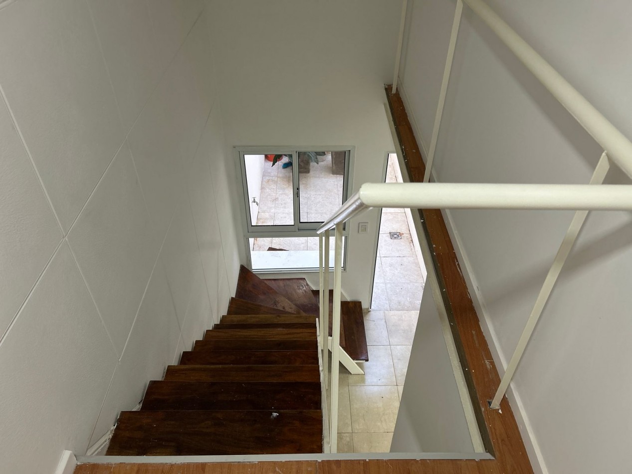 OPORTUNIDAD! UNIDAD TIPO DUPLEX. SAN LUIS 2000