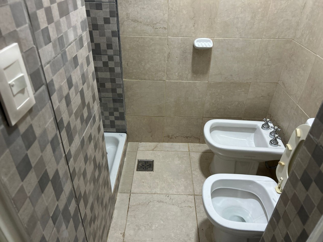 OPORTUNIDAD! UNIDAD TIPO DUPLEX. SAN LUIS 2000