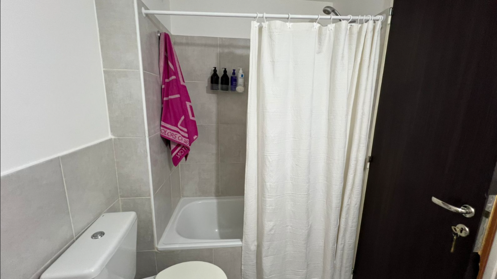 EN VENTA! Departamento 1 dormitorio. laprida 1300