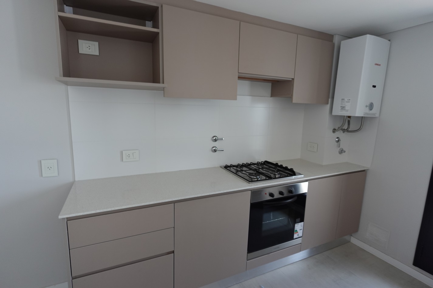 EN VENTA. Depto 2 dormitorios. EXCELENTE ZONA. Mendoza 2600