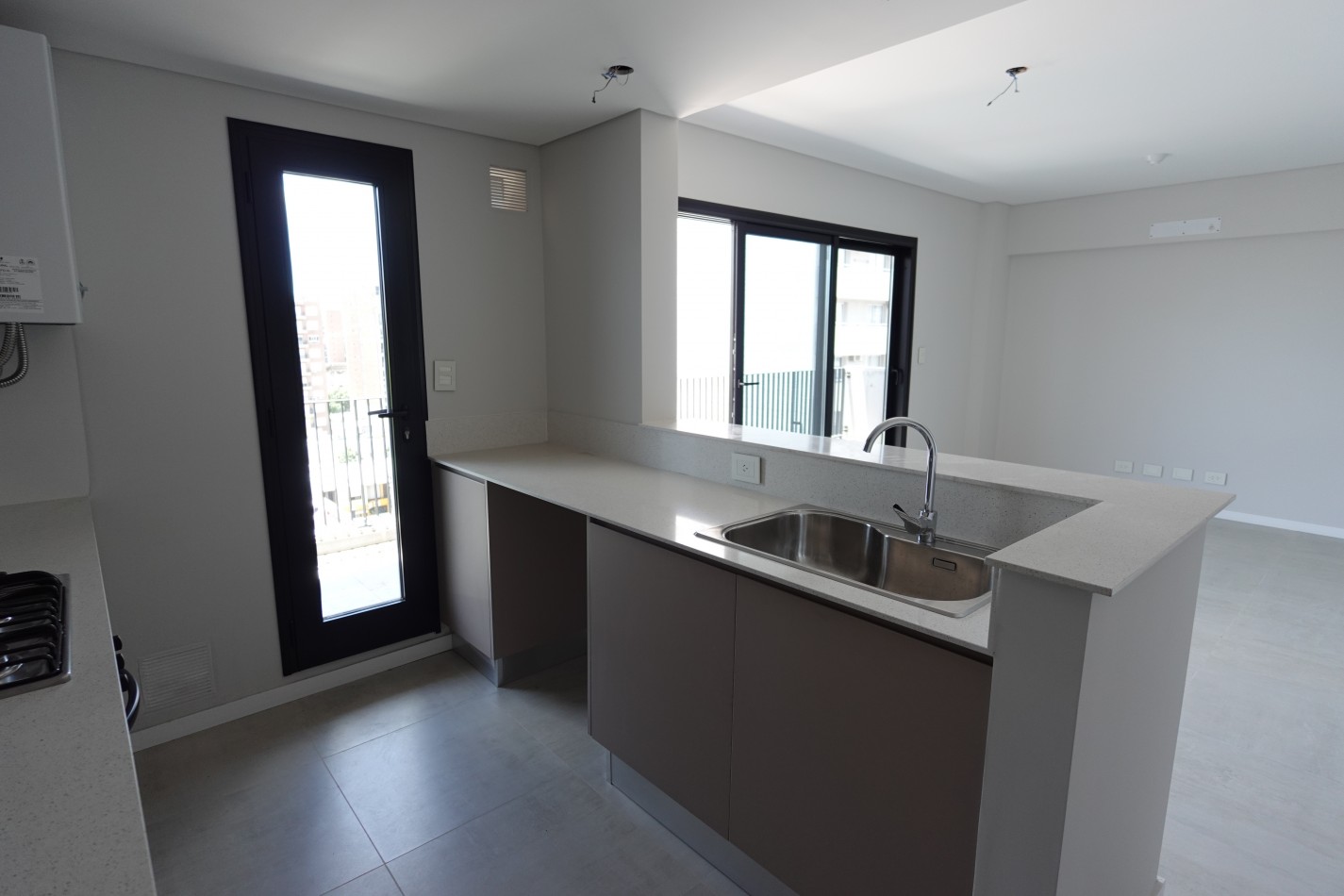 EN VENTA. Depto 2 dormitorios. EXCELENTE ZONA. Mendoza 2600